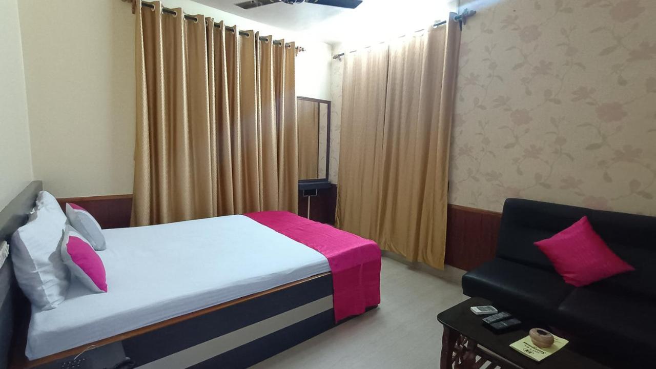 Hotel Sangam Baharampur Εξωτερικό φωτογραφία